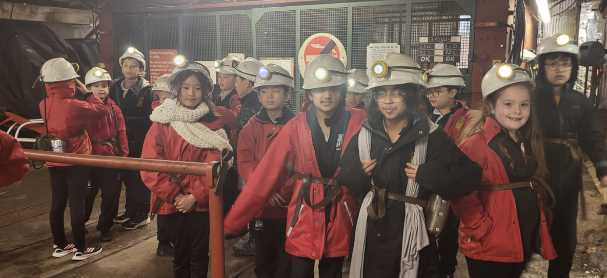 R10 Visit Big Pit: Servants of the Empire